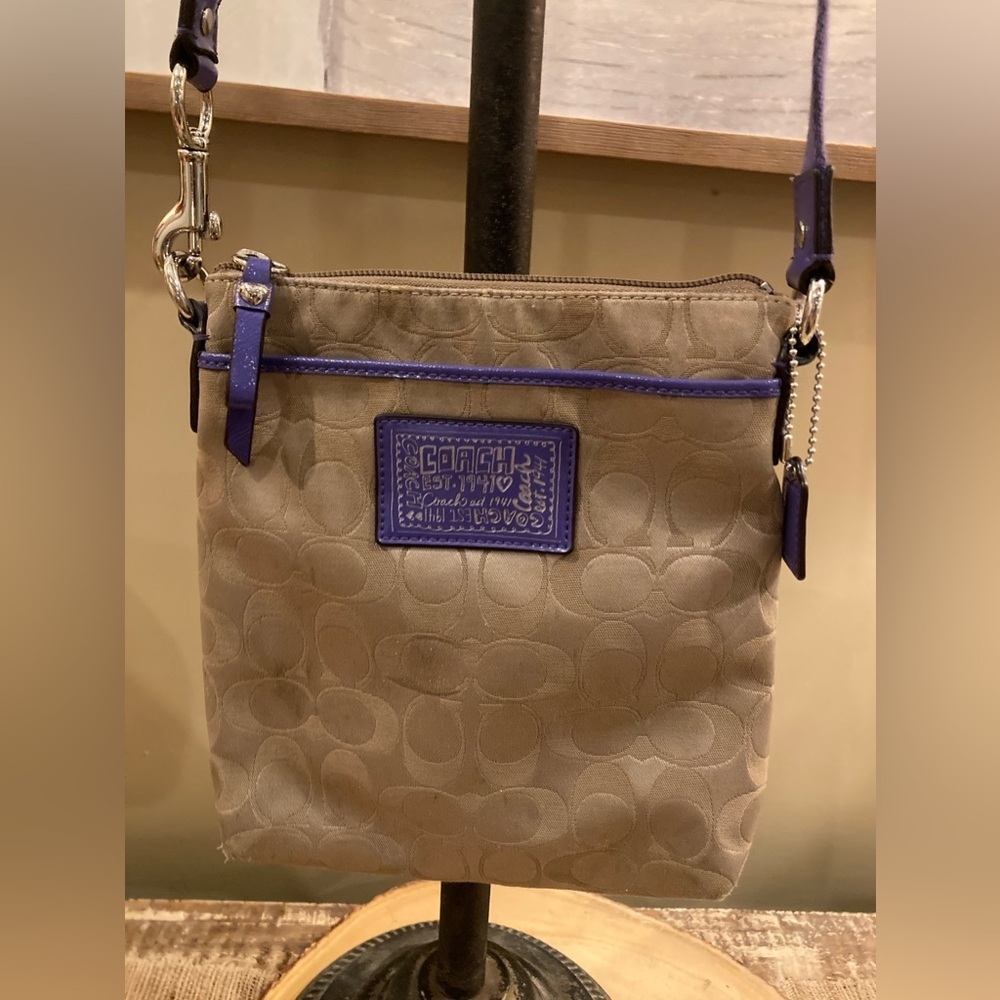 Coach Brown Signature Purple Poppy Crossbody Small Swingpack Tote Shoulder Bag - Picture 2 of 11